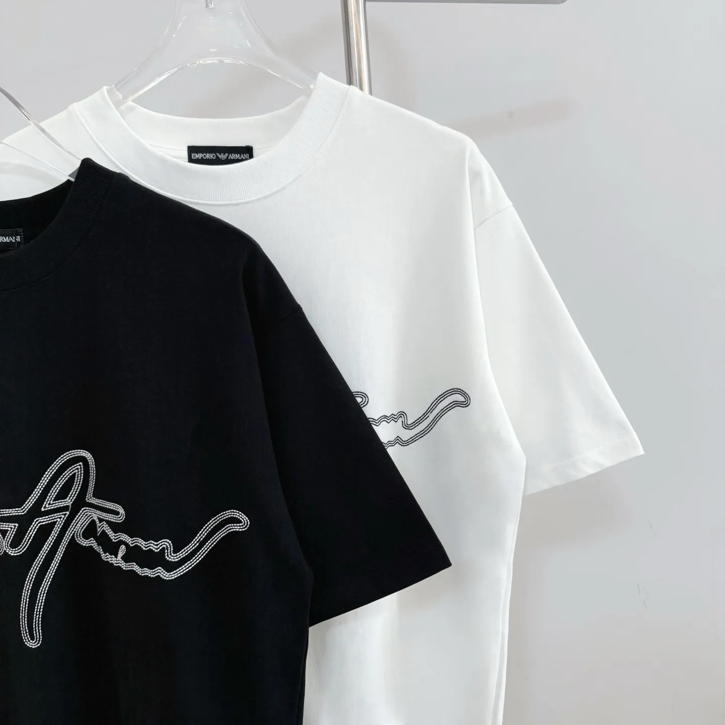 v 62 g 32 Versatile os Classic Same Style Black White Size S M L XL